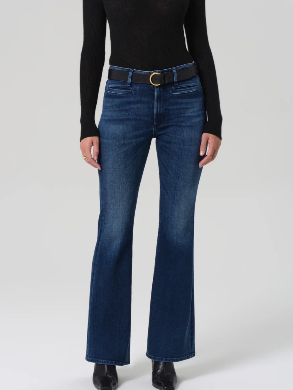 Citizens Of Humanity Lilah Flare With Welt Pocket.